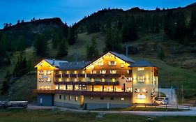 Hotel Hierzegger